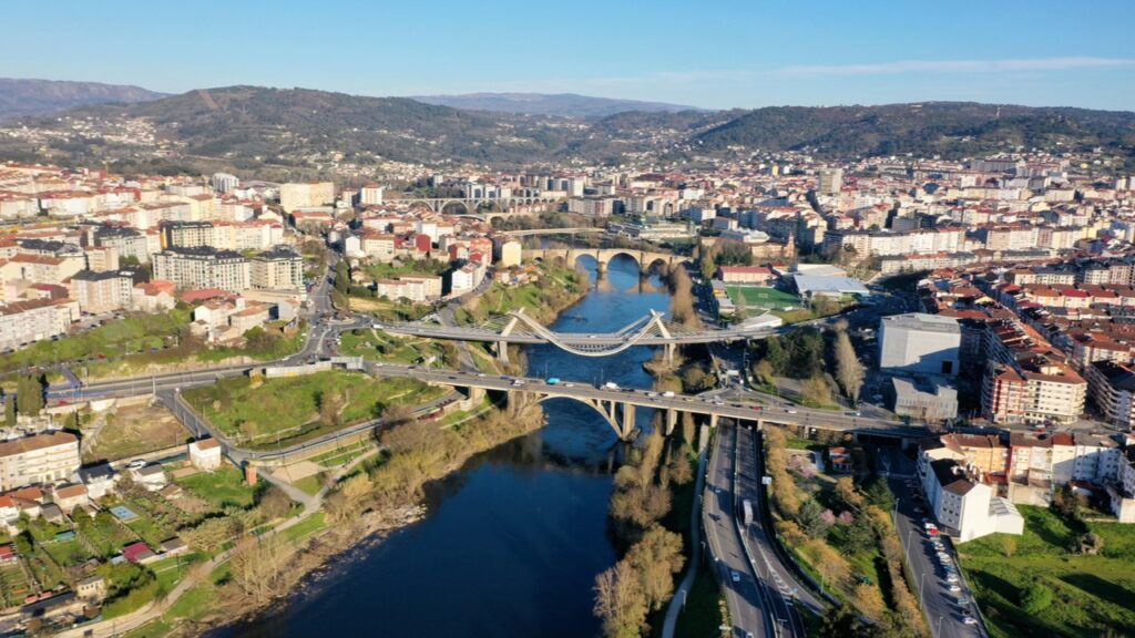 Foto de Ourense vista aérea