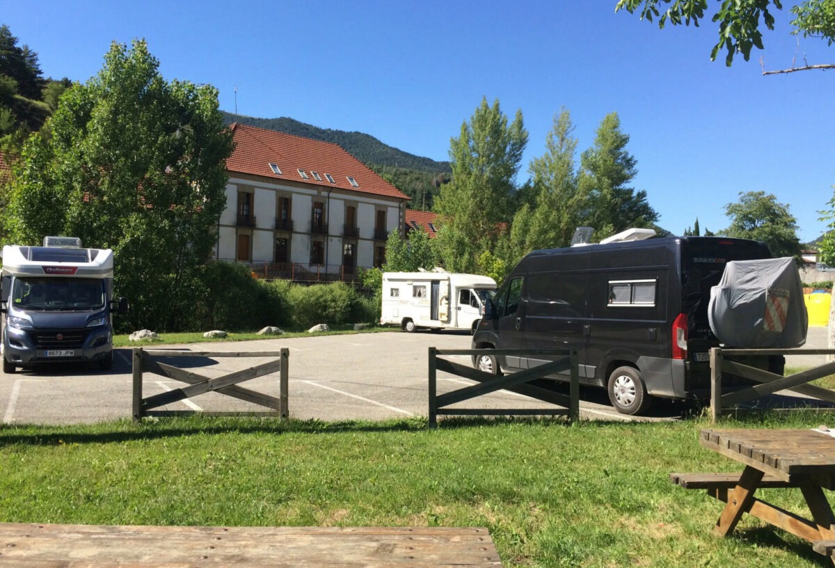 Parking Caravanas Roncal