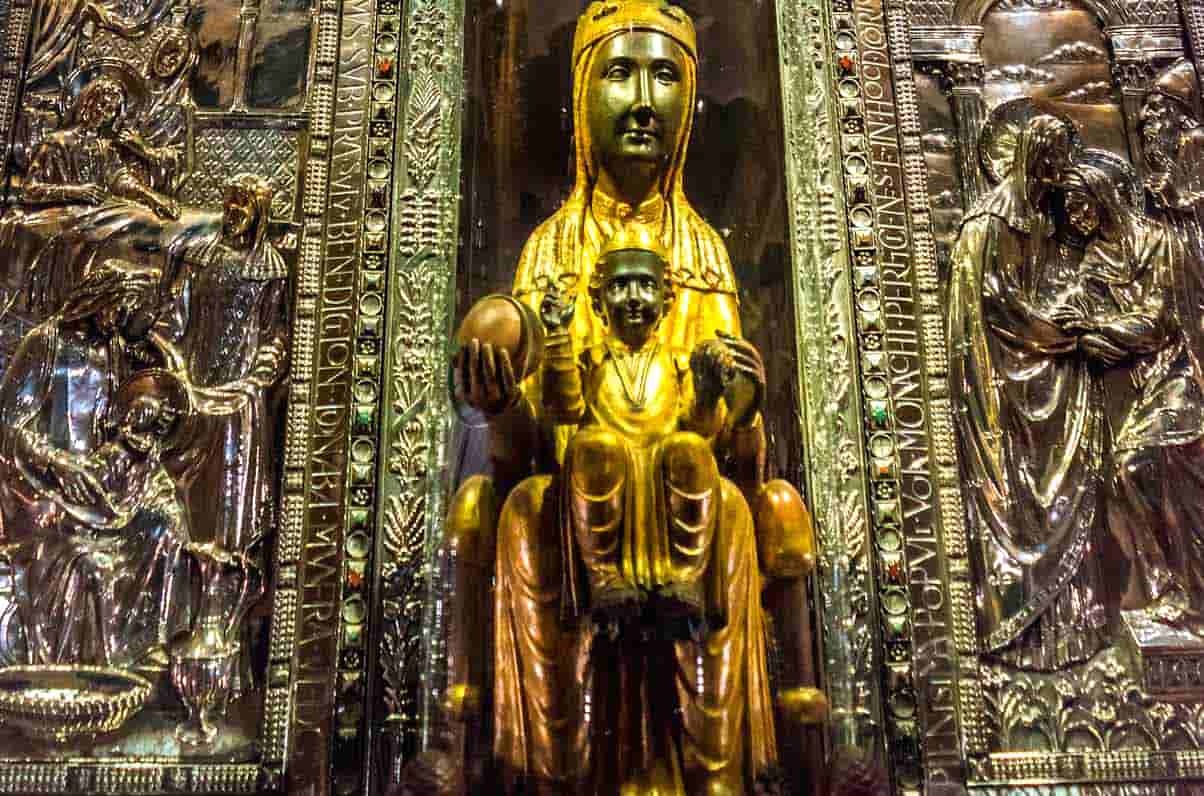 Qué ver en Montserrat la moreneta