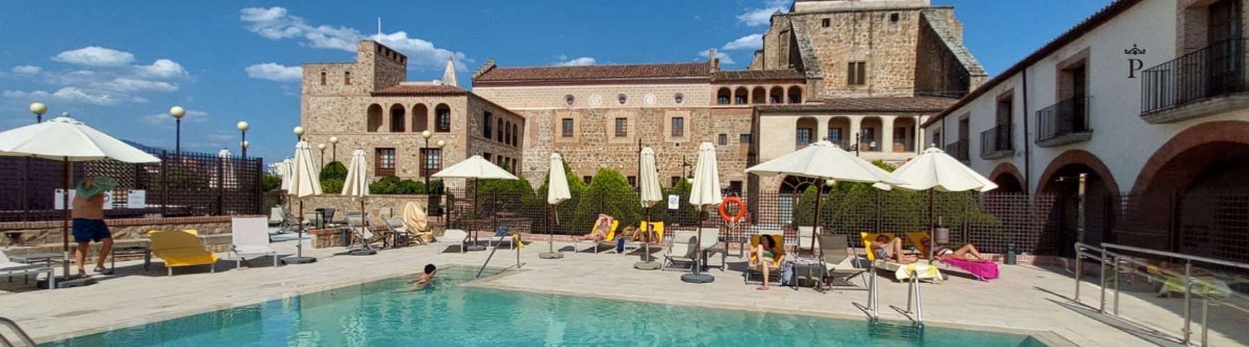 Parador de Plasencia: nuestra experiencia alojándonos en el antiguo convento (opinión real y consejos)